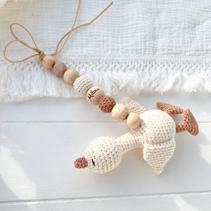 Ente Gans Set oder Einzeln Kinderwagenkette Schnullerkette Babyschalen Anhänger mit Namen Mädchen Junge Geschenk Amigurumi Bild 5