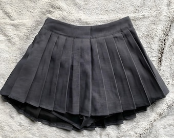 Black pleated mini skirt australia hot sale
