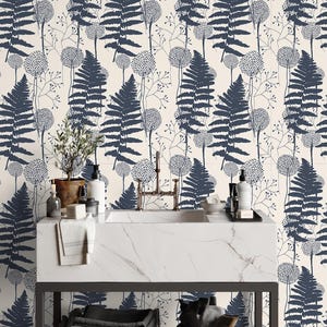 Papier peint clair avec des feuilles de fougères foncées | Papier peint feuille | Rénovation domiciliaire | Art mural | Papier peint vinyle à décoller et à coller ou non autocollant