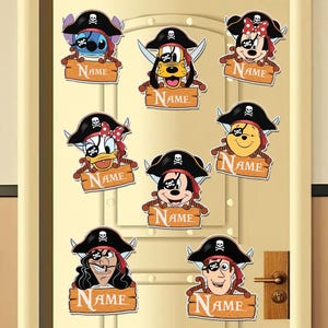 Imán personalizado de Mickey y sus amigos de Disney Pirates, imán de crucero de Disney, decoración para puerta de camarote de crucero familiar de Piratas del Caribe