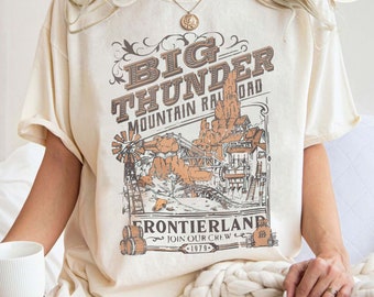 Koszulka Disney Mickey and Friends Big Thunder Mountain Railroad Comfort Colors, koszulka The Wildest Ride In The Wilderness, Disneyland Vacation