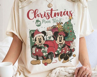 Vintage Disney Weihnachten auf der Hauptstraße Comfort Farben Shirt, Mickey Minnie sehr frohe Weihnachtsfeier 2024 Shirt, Weihnachtsmann-Weihnachtsshirt