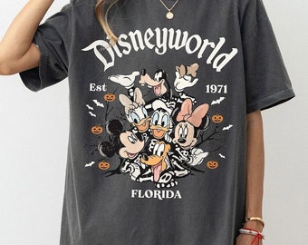 Retro Micky und Freunde Halloween Komfort Farben Shirts, Disney Halloween Shirt, 2024 Halloween Party Shirt, Disney Halloween Trip Tee