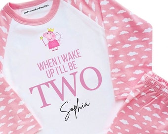 Peppa George Pig Verjaardag Pyjama Eerste Verjaardag - Als ik wakker word zal ik - Gepersonaliseerde PJs Girl elke leeftijd PJs Unisex Boys Pyjama's