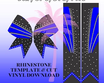 Może przedstawiać: Czarna i niebieska kokarda cheerleaderek z wzorem palmy i dżetów. Kokarda znajduje się na niebieskim tle z tekstem "RHINESTONE TEMPLATE & CUT VINYL DOWNLOAD" w kolorze czarnym.