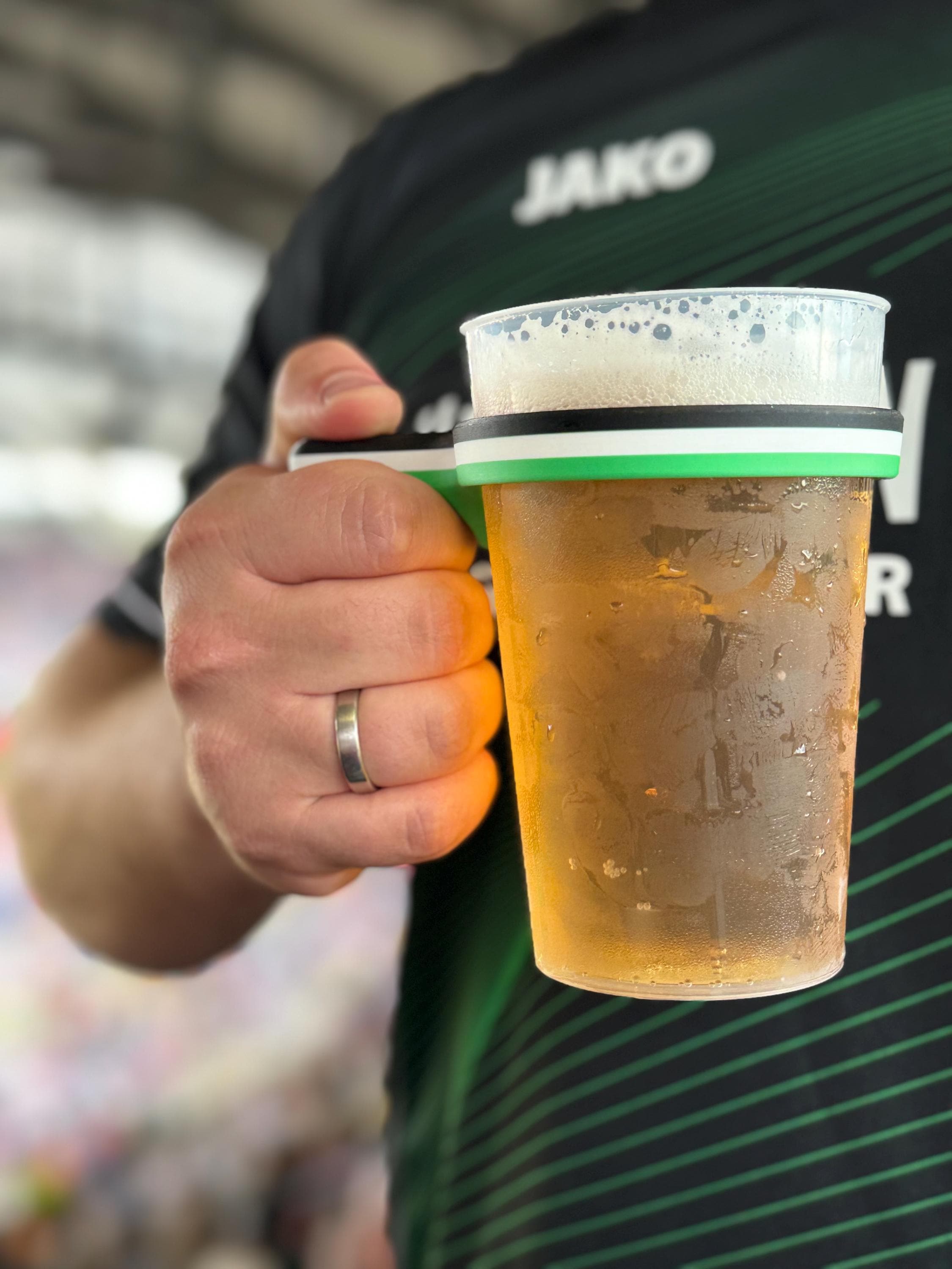 Produktbild von JUKOTA Faltbarer Getränkehalter – Für 3–4 Becher, 7,5 Cm Loch, Für Festivals, Sport & Camping