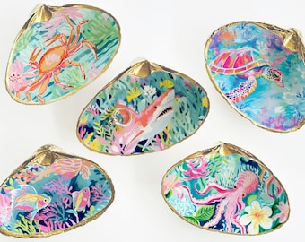 Tropical Sea Life Clam Shell Ring Dish: Decoupage Coastal Decor