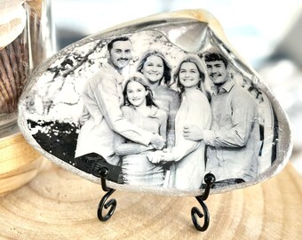 Handmade Clam Shell Family Photo Gift: Coastal Beach Decor