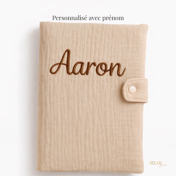 Protège carnet de santé personnalisé – Gaze de coton uni ou safari – Cadeau naissance bébé prénom brodé ou flocage