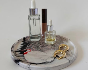 Handmade Round Decorative Tray | Jesmonite | Trinket tray | Candle Holder | Jewelry tray | Modern Decor I  Mother's Day Gift