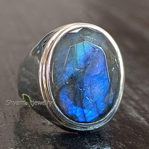 Oval Labradorite Ring: 925 Sterling Silver Gemstone, Men&#39;s Jewelry