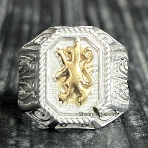 Lion of Judah Signet Ring: Two-Tone 925 Sterling Silver