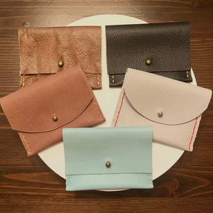 Cartera de cuero, viaje, accesorio, joyería, hecho a mano, delgado, único, regalo para ella, regalo para él, uso multipropósito, electrónica, cupones, dinero