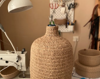 Handmade Jute Bottle Cover for 5 Gallon Jug – Eco-Friendly Rustic Sleeve, Natural Dispenser Decor, Zero Waste Gift for Home or Office