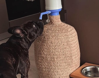 Jute Water Bottle Cover for 5 Gallon Jug – Handmade Eco-Friendly Dispenser Sleeve, Rustic Kitchen Decor, Sustainable Gift Idea