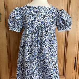 2T girl&#39;s blue and white cotton dress