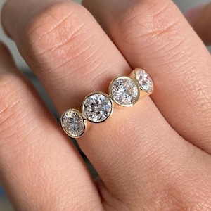 5.00 MM Round Cut Moissanite 925 Sterling Silver Band Wedding Band, Solid Gold Moissanite Band, Two Tone Band, Unique Anniversary Band.