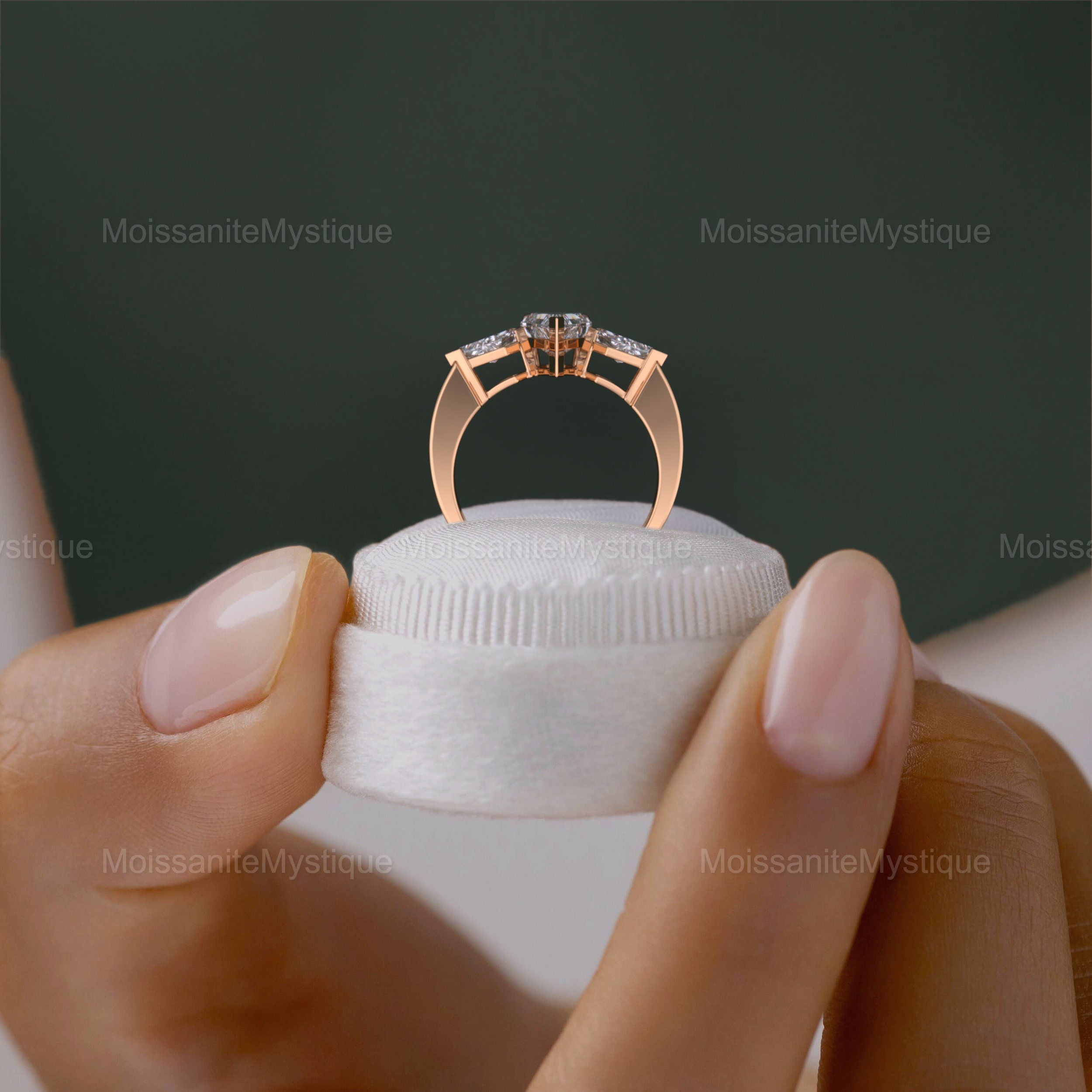 モアッサナイトのスリーストーンリング　16号 Amazon | WAHZAUS 3カラット モアッサナイト 婚約指輪