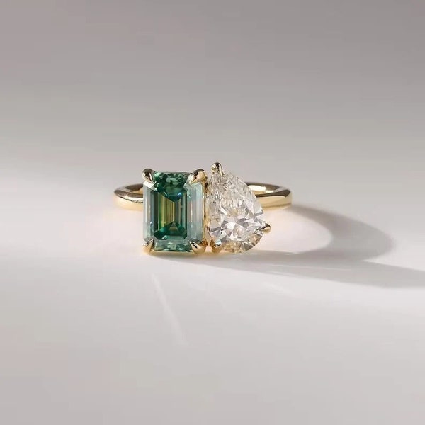 5.50 TCW Pear & Green Emerald Cut Moissanite Engagement Ring Vintage Wedding Ring 18K Gold Ring Dainty Ring Two Stone Ring Toi Et Moi Ring