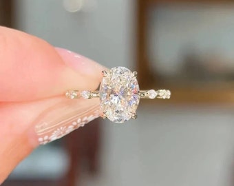 2,5 kt ovale moissaniet-ring, verborgen halo-voorstelring
