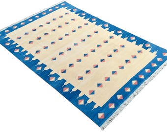WAREHOUSE CLEARANCE Blue and Tan Trinidad Dhurrie