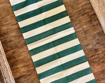 Groen gestreept loper plat geweven dhurrie vloerkleed