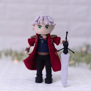 Devil May Cry Virkmönster: Dantee Amigurumi-docka (PDF-nedladdning)