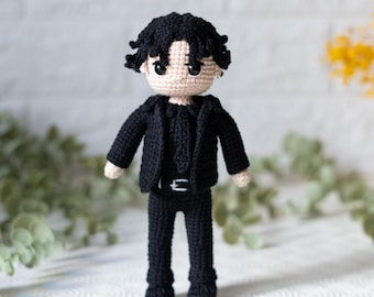 K-Pop Idol Crochet Pattern – Amigurumi Stylish Suit Doll PDF Tutorial – 20cm Doll – Instant Download