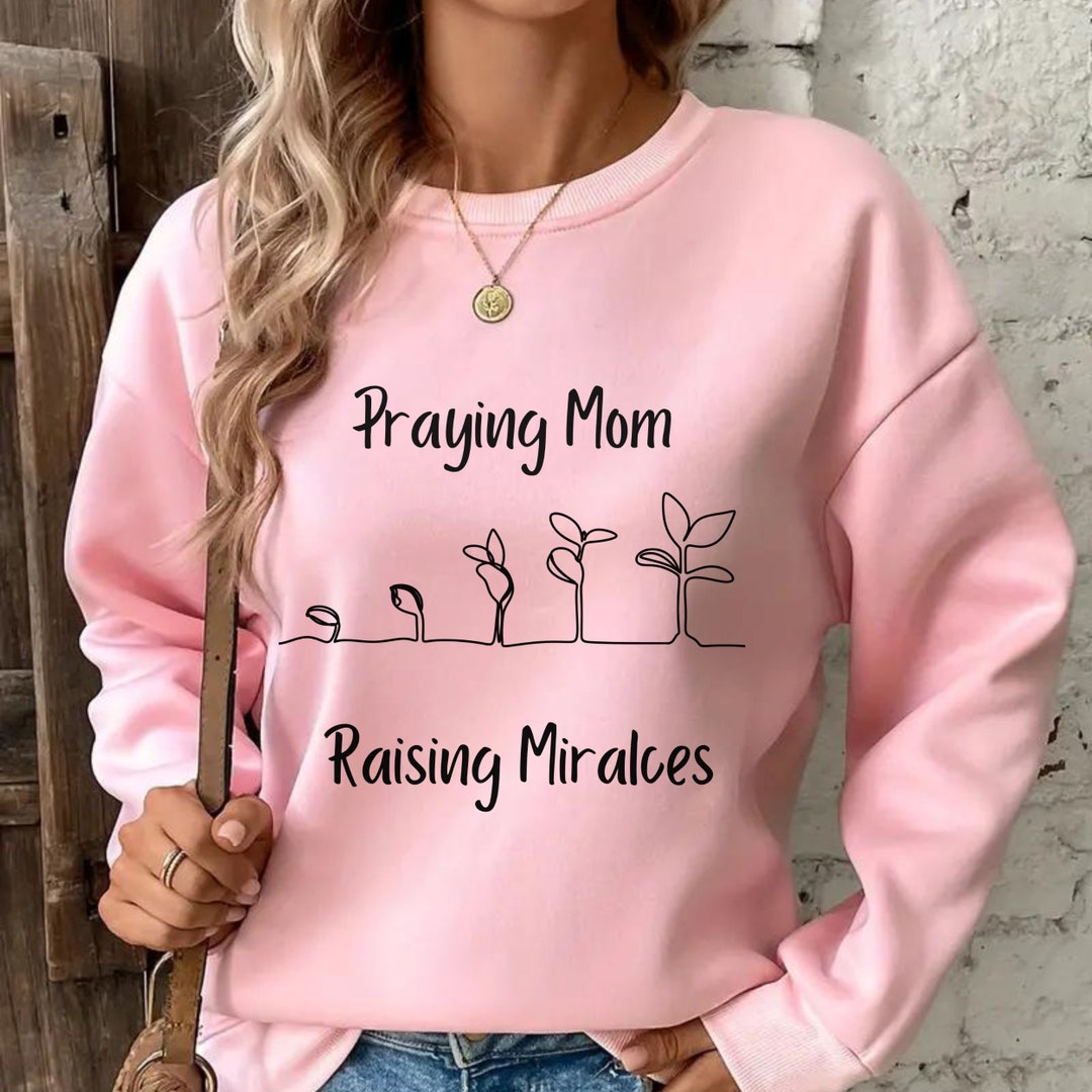 Strong Mamas Pray Graphic Sweatshirt