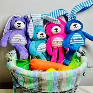 Gepersonaliseerde paashaas: knuffelkonijn, cadeau paasmandje kinderen
