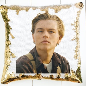 Almohada de lentejuelas Leonardo DiCaprio / Decoración del hogar / Funda de almohada y relleno / Almohada mágica decorativa / Regalo divertido / Regalo de fans del Titanic