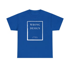 Maglietta classica con marchio Wrong Design Box