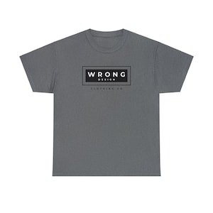 T-shirt con logo BOX di design sbagliato - Branded