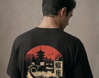 Loose fit T-shirt, 100% recycled with Zodiac sign Scorpio, japanese Kanji