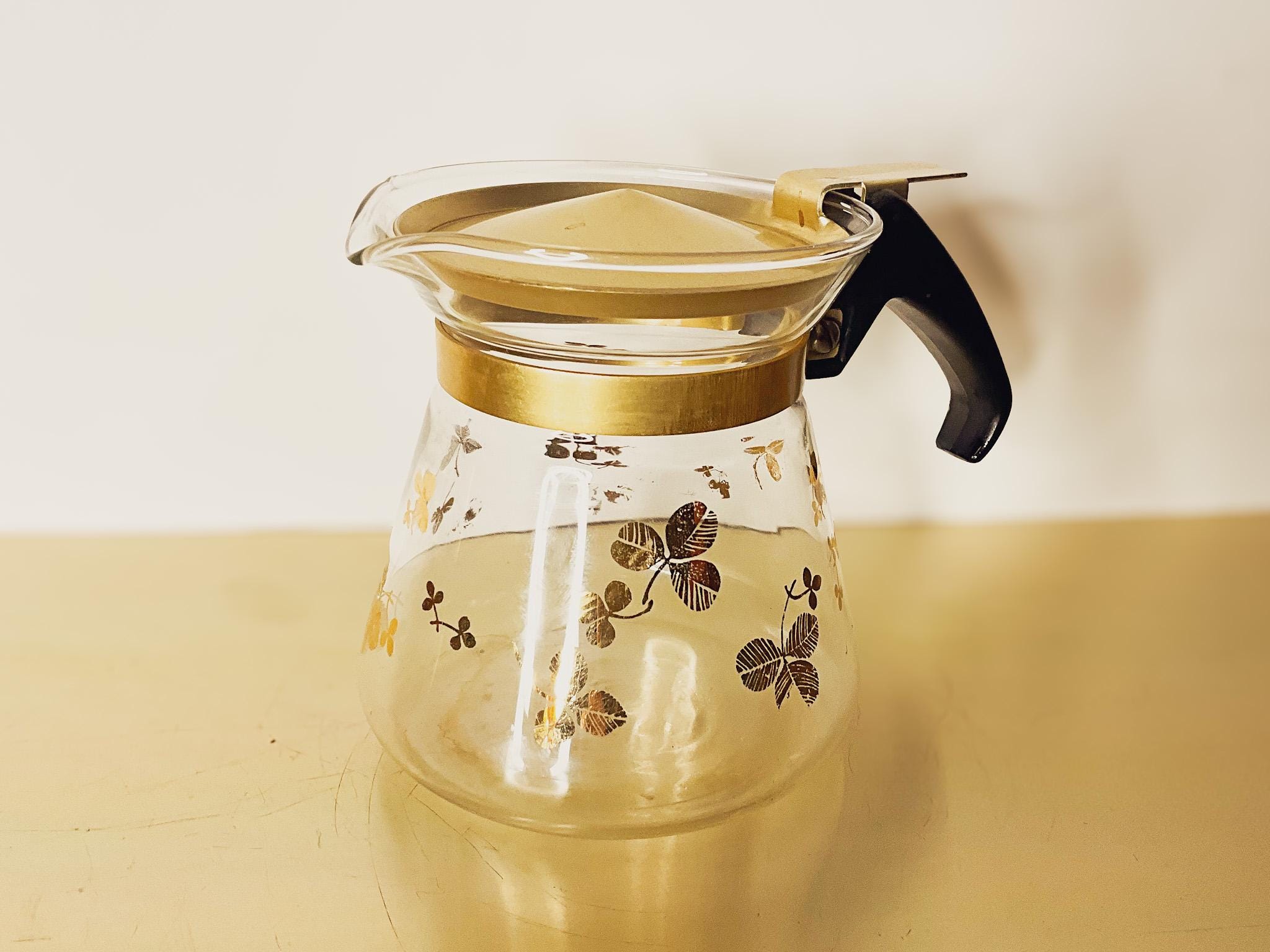 パイレックス クレイジーデイジー カラフェ ピッチャー ホワイト