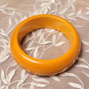 Vintage Butterscotch Bakelite Bangle Bracelet: 1930s Art Deco Jewelry