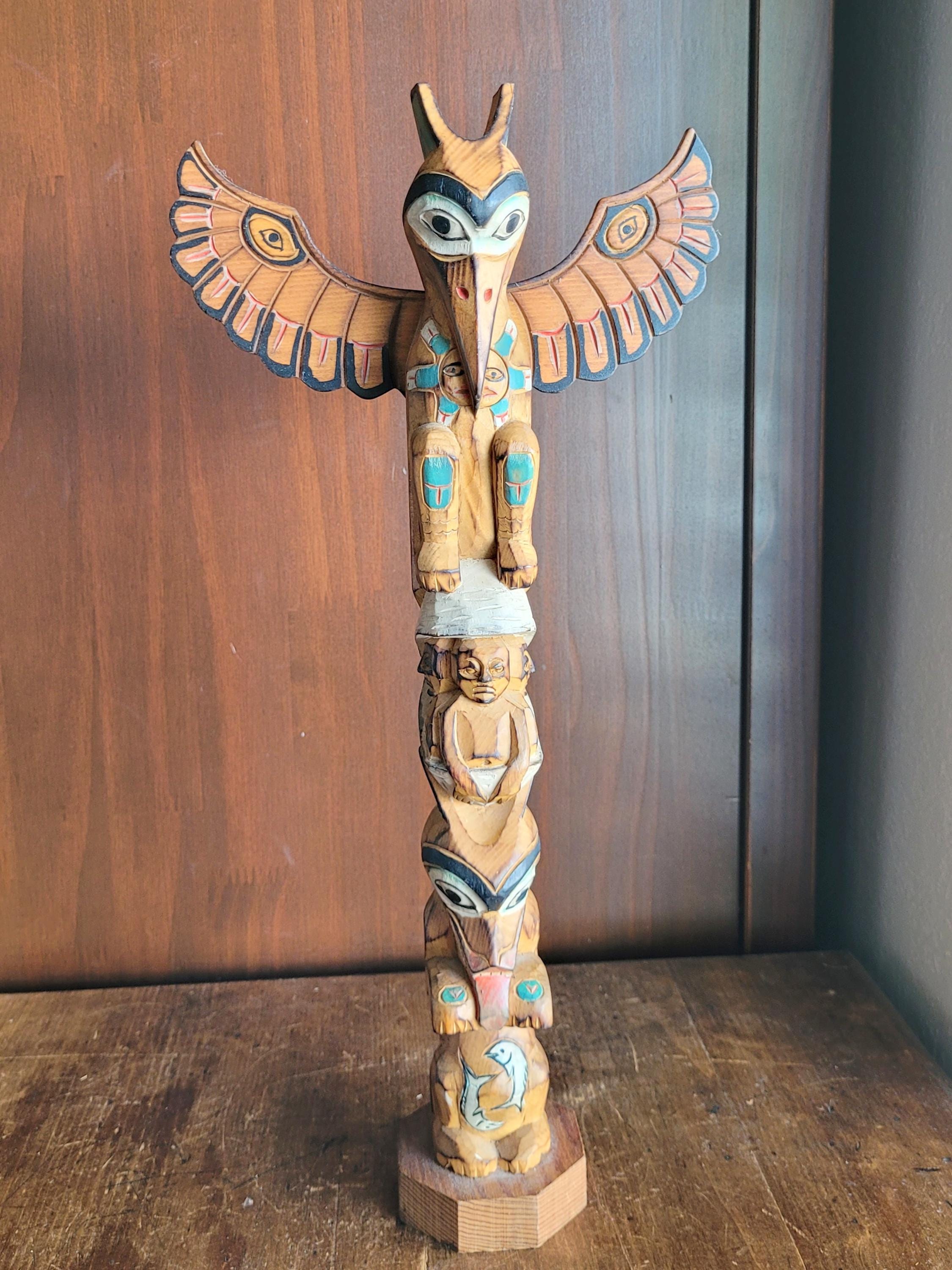 Totem pole sculpture - Etsy 日本