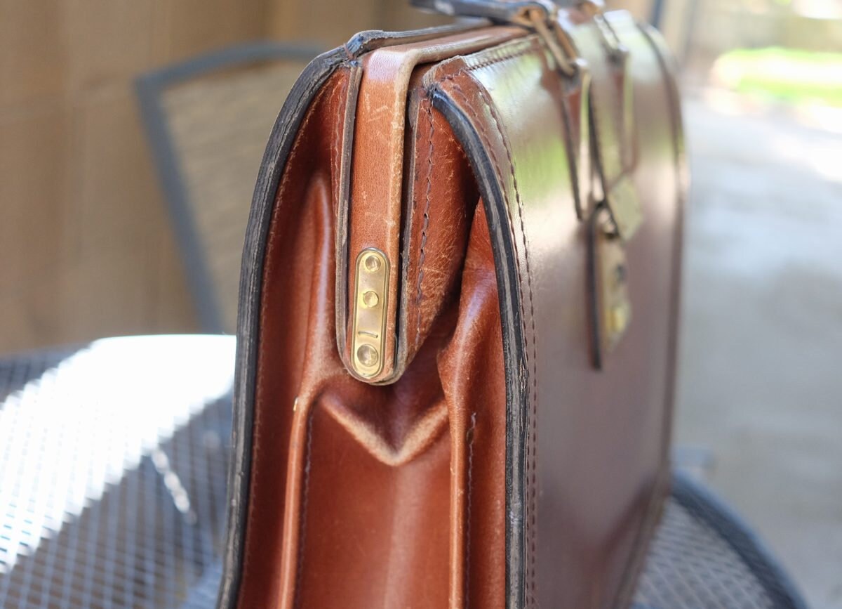 Vintage Royal Traveller Brown Briefcase Classic Mid Century Suitcase Australia