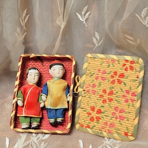 Vintage 1950s Asian Dolls in Woven Box | Chinese Boy Girl Bisque Dolls w/ Silk Outfits Japan Export | Folk Style Porcelain Doll Set