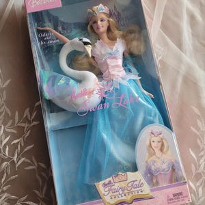 Beautiful! Barbie Fairytale Collection Odette and The Swan/Swan Lake Doll 2003 NRFB
