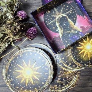 Cosmic Wealth Codes Deck, 55 Affirmationskarten, Reichtum und Überfluss, Manifestation Geschenk, Celestial Deck, Kosmische Anleitung, Achtsamkeit Geschenk