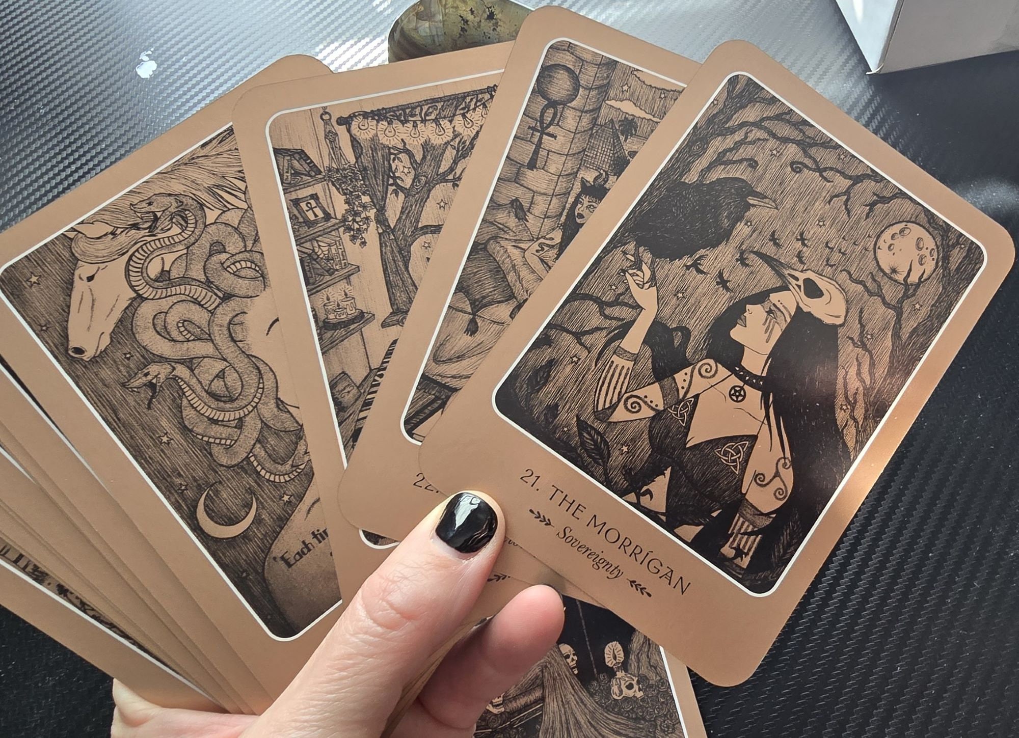 正規品オラクルカード】海外美麗デッキ✨古代の知恵オラクル ゴールド