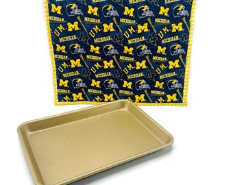 Handmade Quilted Casserole Hot Pad| Rustic Farmhouse Trivet| University of Michigan| 12 inch X 16 inch