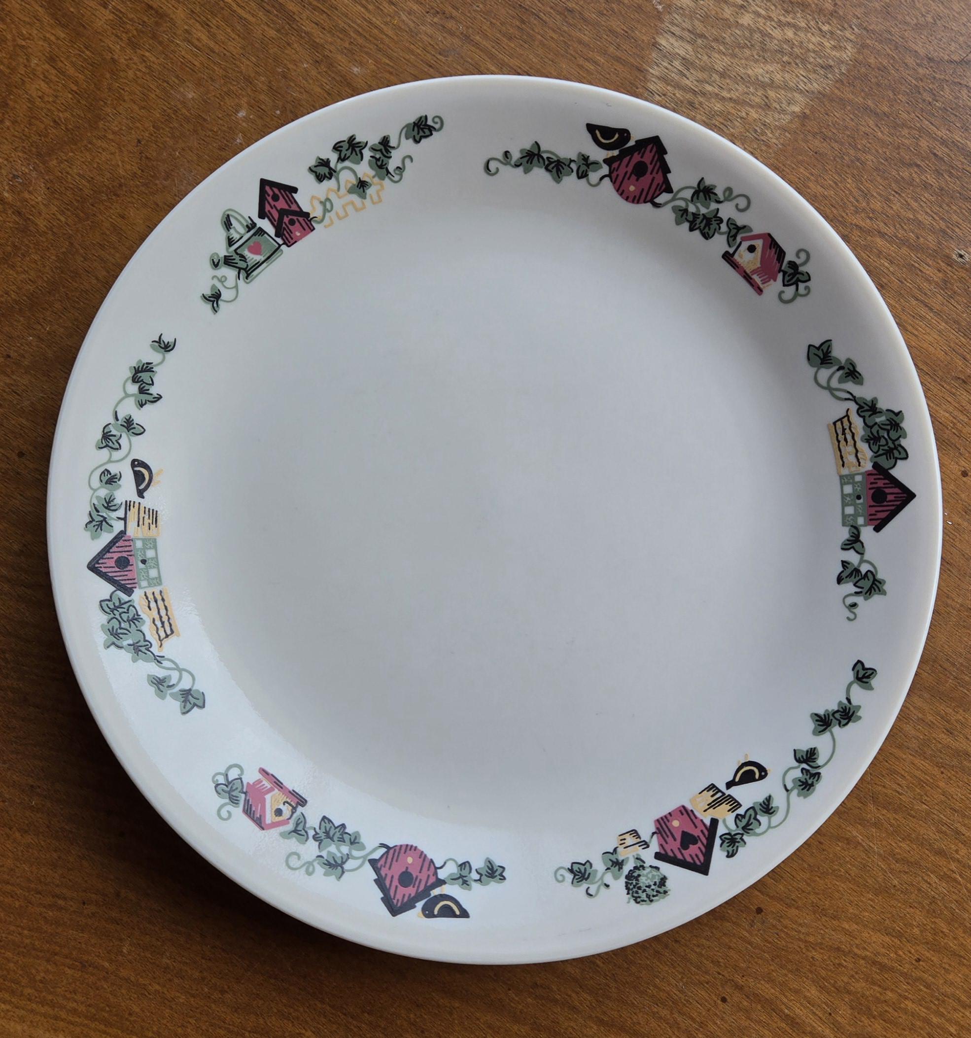 Corelle Garden Home pattern 4- 8.5" salad/pasta plates