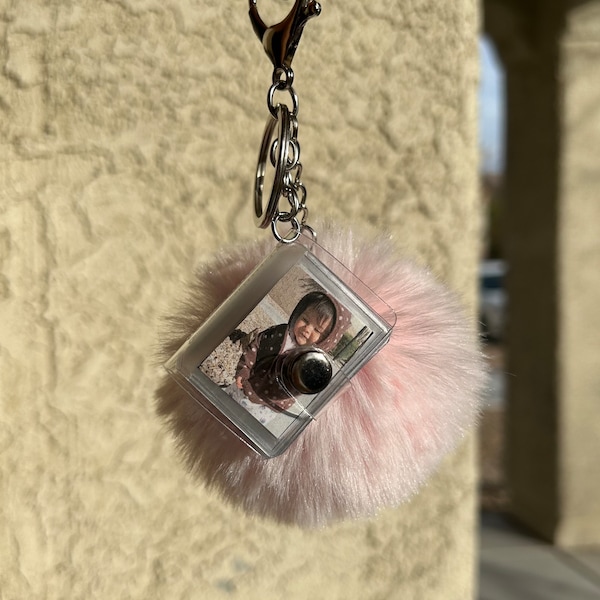 Mini Photo CLEAR Album Keychain With Faux Fur Pom Pom, Customizable To Include 16 Photos, 4.5 cm x 3.5 cm, Makes A Great Personalized Gift