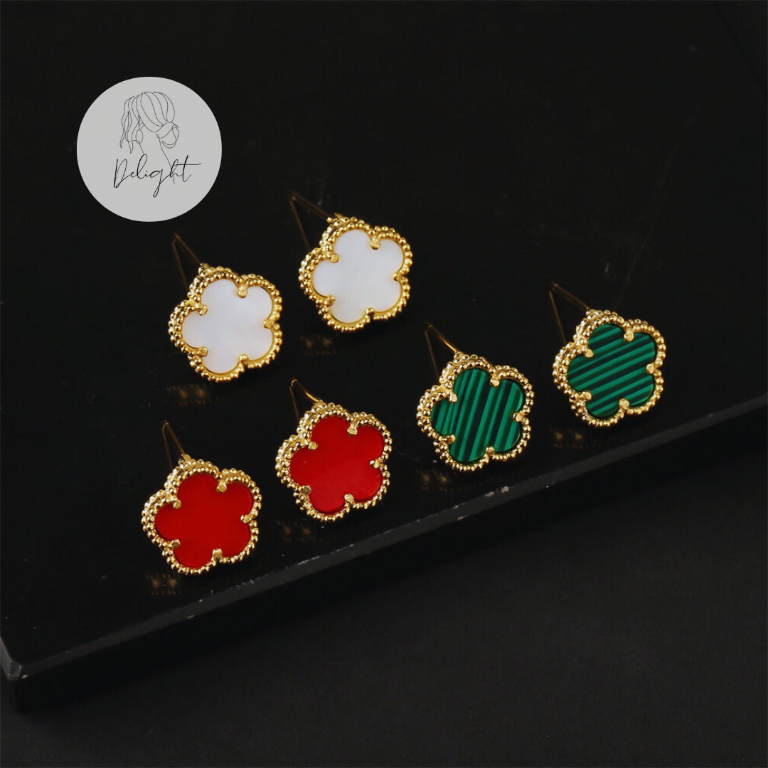 KIKICHIC | NYC | 18k Gold Clover Leaf Stud Earrings Alhambra Van Cleef