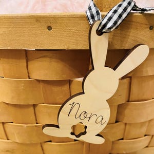 Étiquette personnalisée pour panier de Pâques Lapin Nom de carte de lieu de Pâques personnalisé Nom de panier de Pâques breloque pour enfant Panier de Pâques pour enfant Cadeau enfant