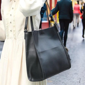 Damen Große Schultertasche, große Hobo Ledertasche, Minimalistische Beuteltasche Arbeit Ledertasche Tragetasche für den Alltag, große Hobo Tragetasche
