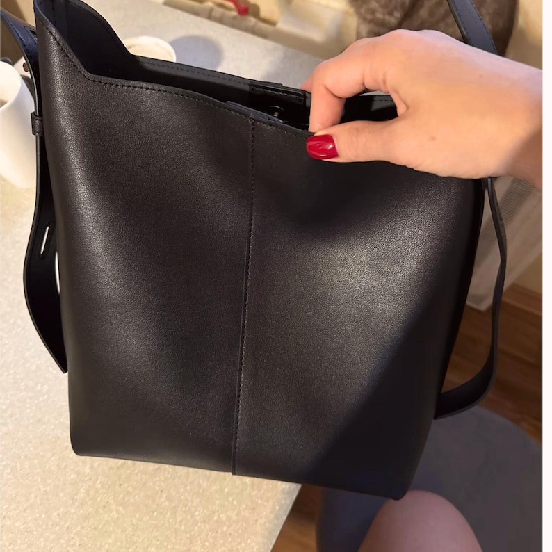 Leather Bucket Bag, Leather Tote Bag, Womens Genuine, Leather Bag, Women Leather Bag, Cowhide Shoulder Bag, Everyday Bag, Handmade Leather Bag, Genuine Leather Bag, Leather Pouch Bag, Fashion Gift For Her, Minimalist Handbag, Simple Work Bag