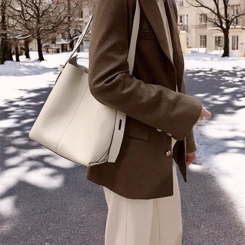 Leather Bucket Bag, Leather Tote Bag, Womens Genuine, Leather Bag, Women Leather Bag, Cowhide Shoulder Bag, Everyday Bag, Handmade Leather Bag, Genuine Leather Bag, Leather Pouch Bag, Fashion Gift For Her, Minimalist Handbag, Simple Work Bag